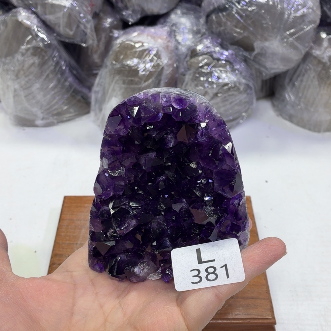 水晶摆件未镶嵌天然紫水晶