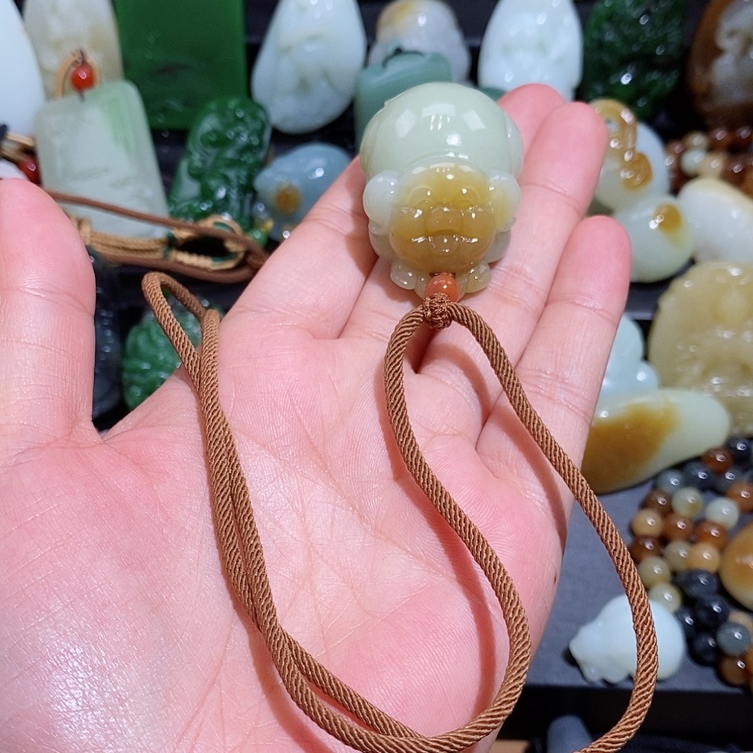 和田玉挂件未镶嵌