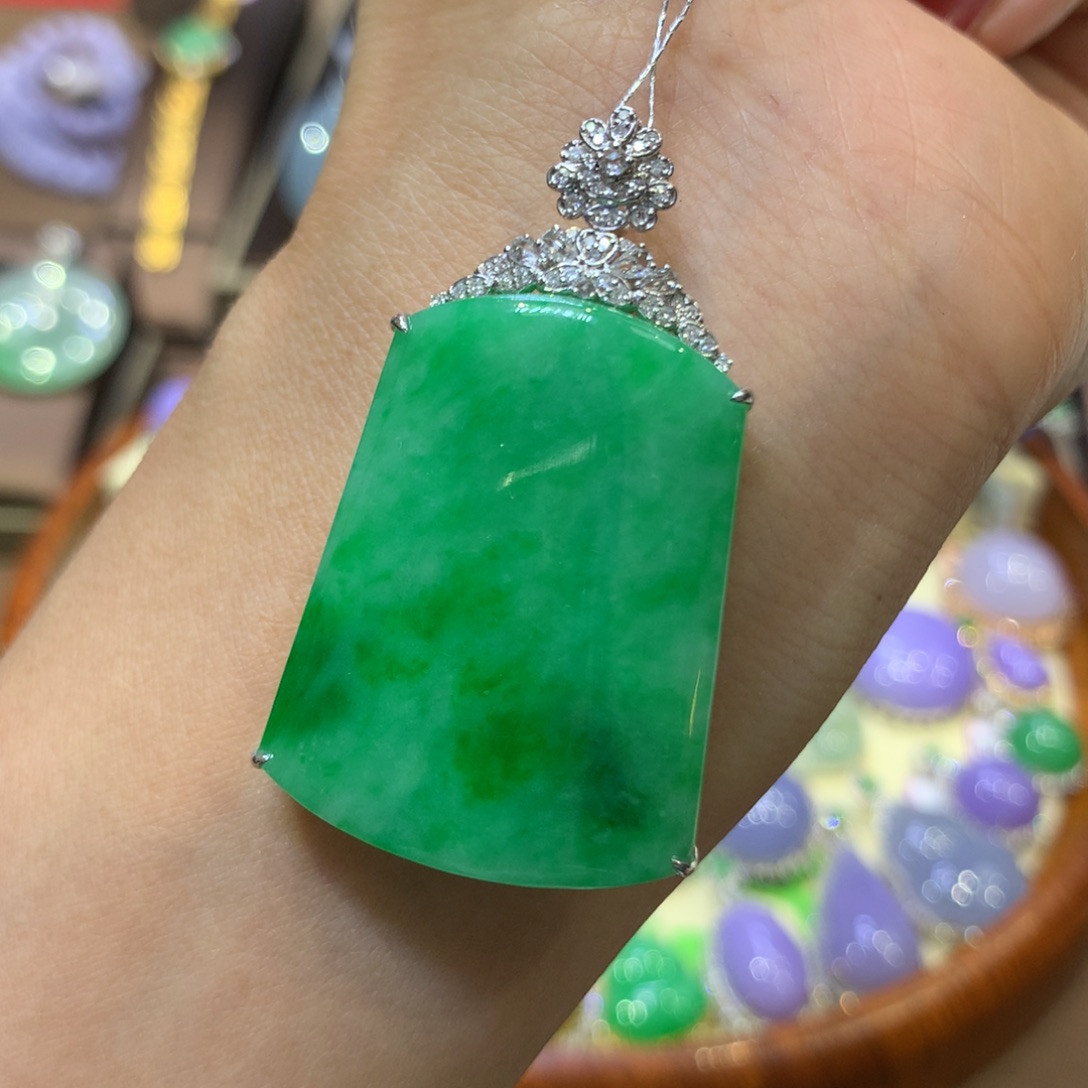 【闪购商品】翡翠18K金镶嵌颈饰翡翠