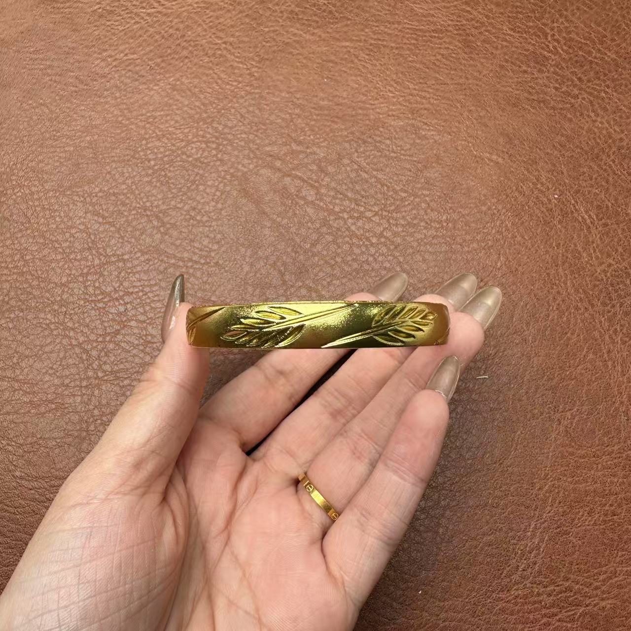 实心精品手饰 （无礼盒）YM141