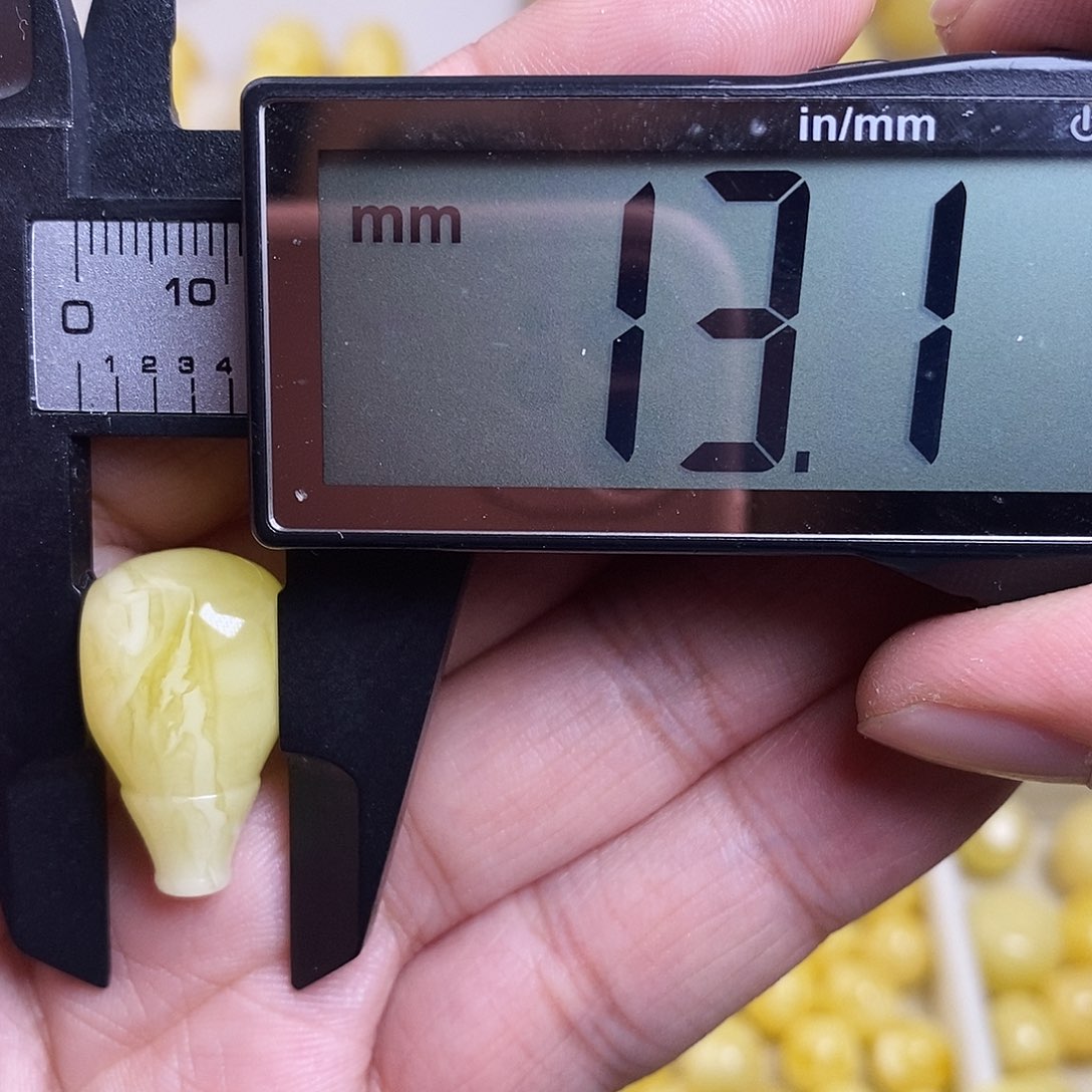 裸石琥珀未镶嵌蜜蜡三通