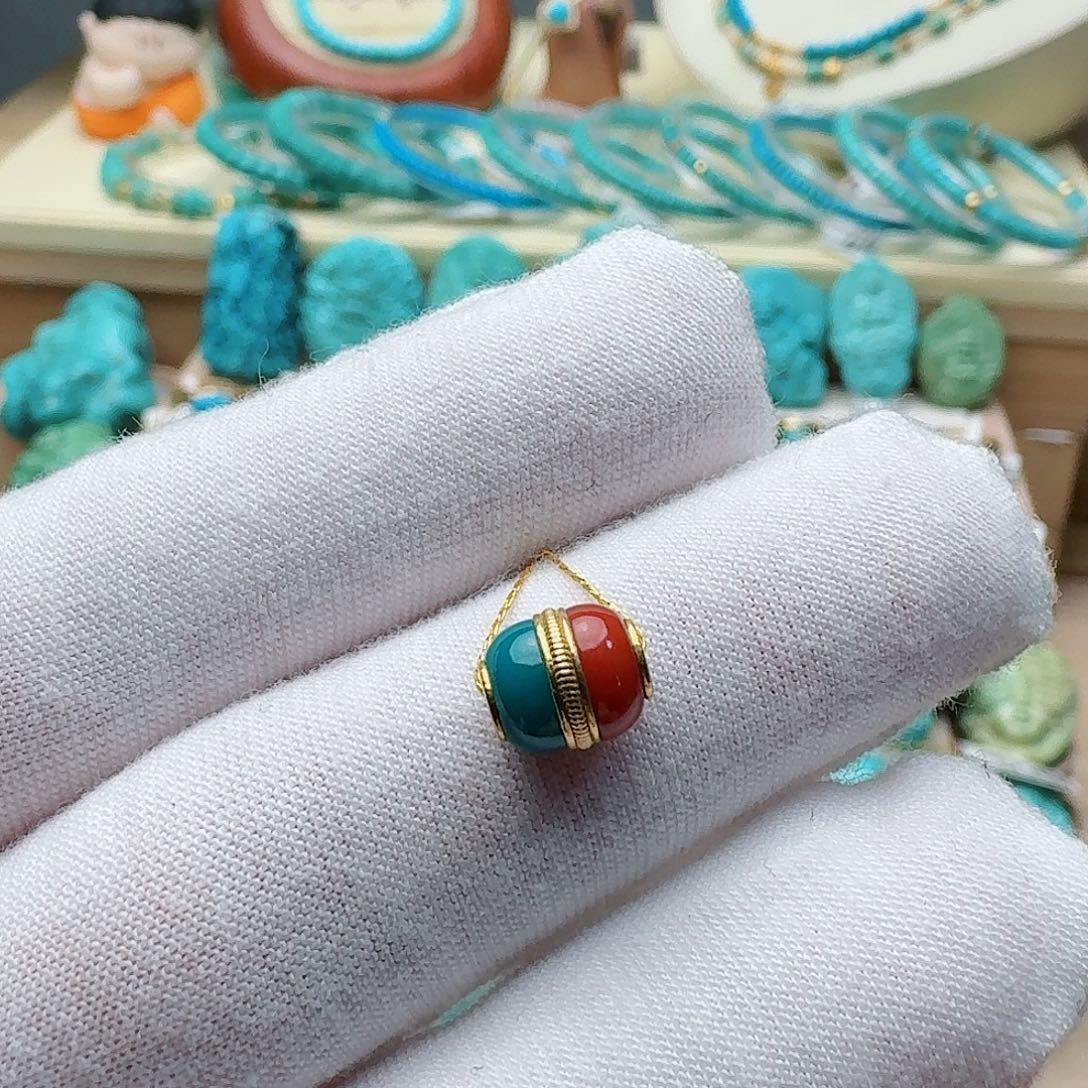 绿松石18K金镶嵌高瓷玉化绿汉堡珠