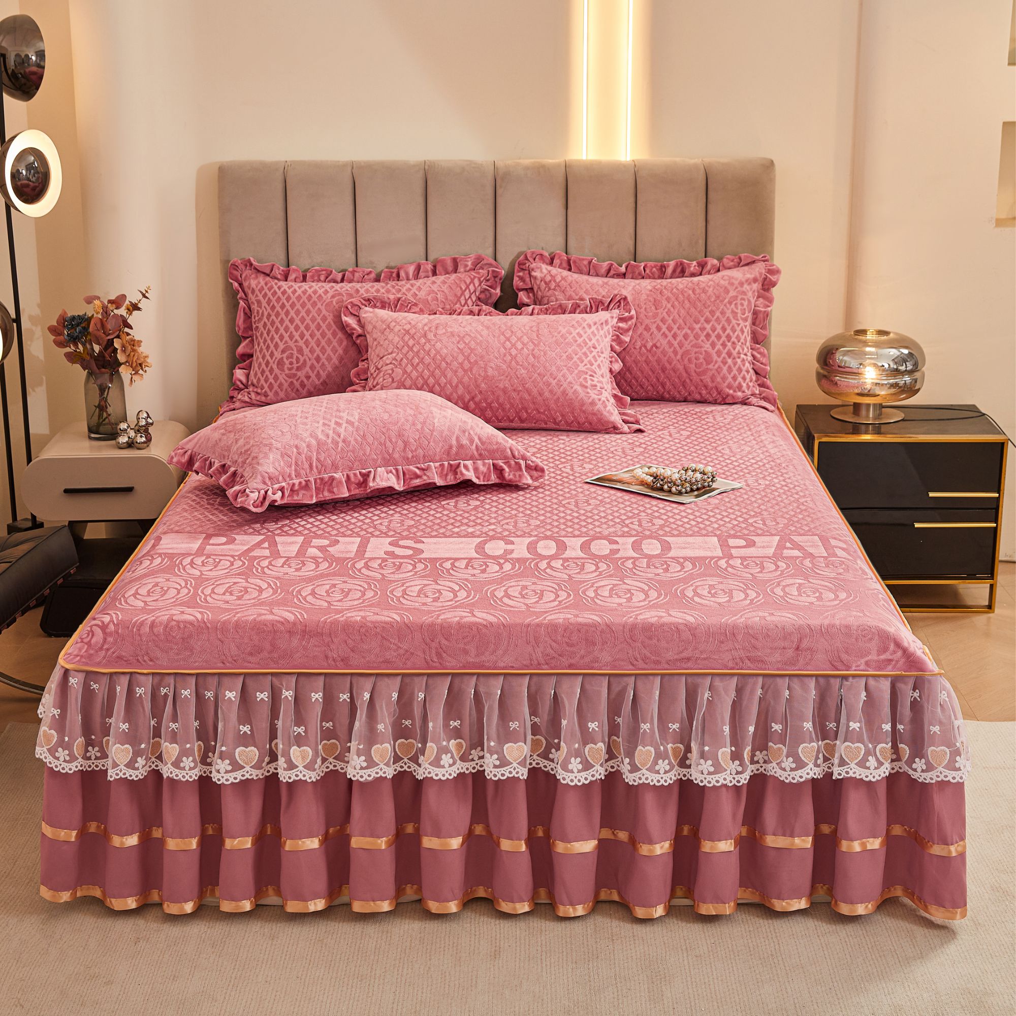 2025新款高档牛奶绒夹棉加厚床裙单件珊瑚加绒保暖床罩枕套三件套