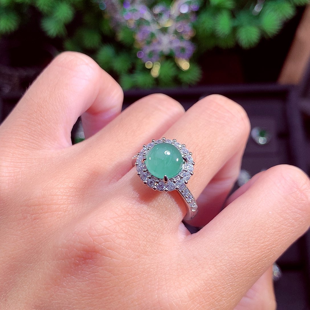 颈饰未镶嵌翡翠天然