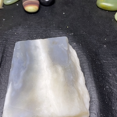 未镶嵌和田玉摆件