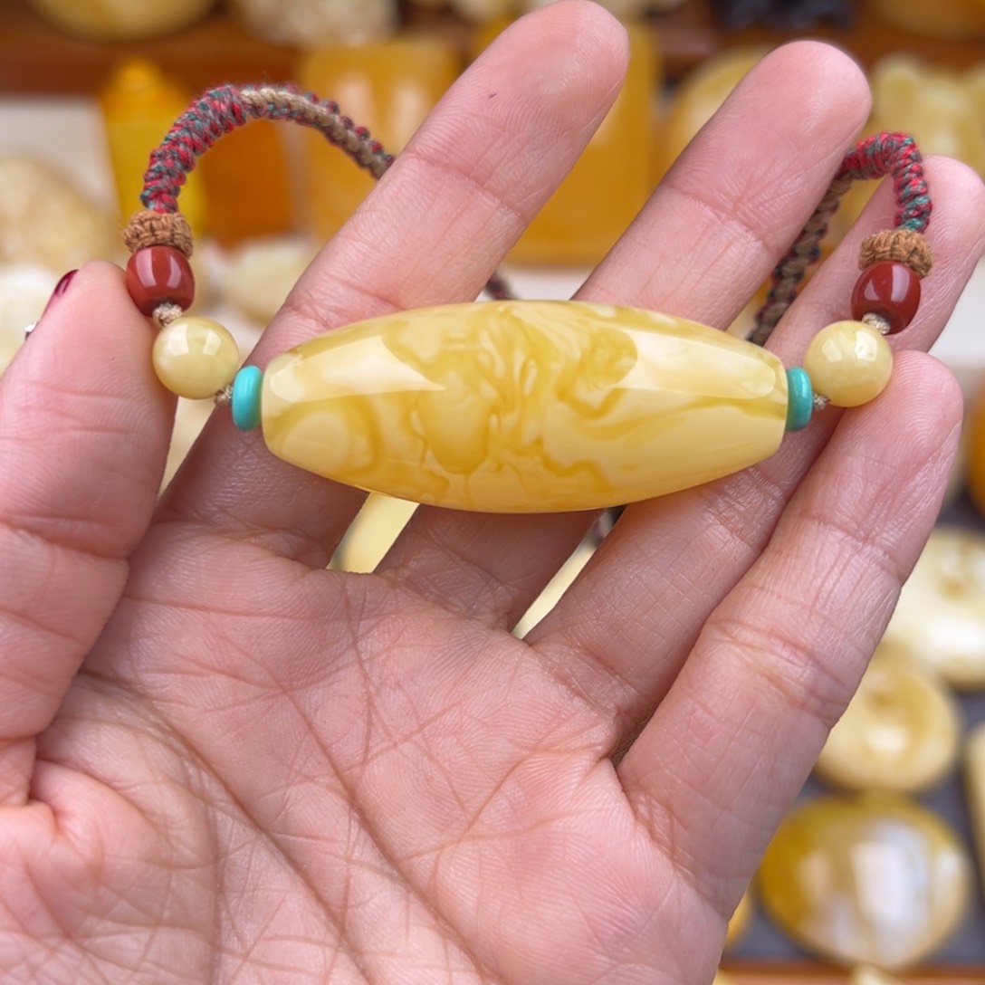 琥珀颈饰未镶嵌纯天然琥珀蜜蜡无优化