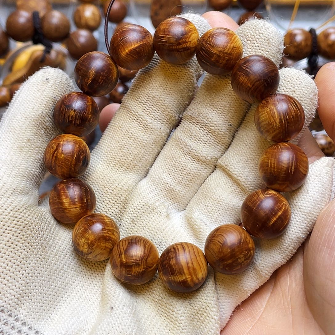 柏木把件太行崖柏陈化1.5黑金火焰蚂蚁腿闪电