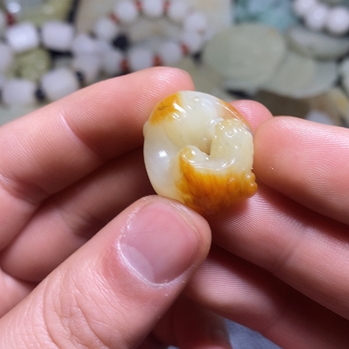 和田玉（糖玉）未镶嵌颈饰