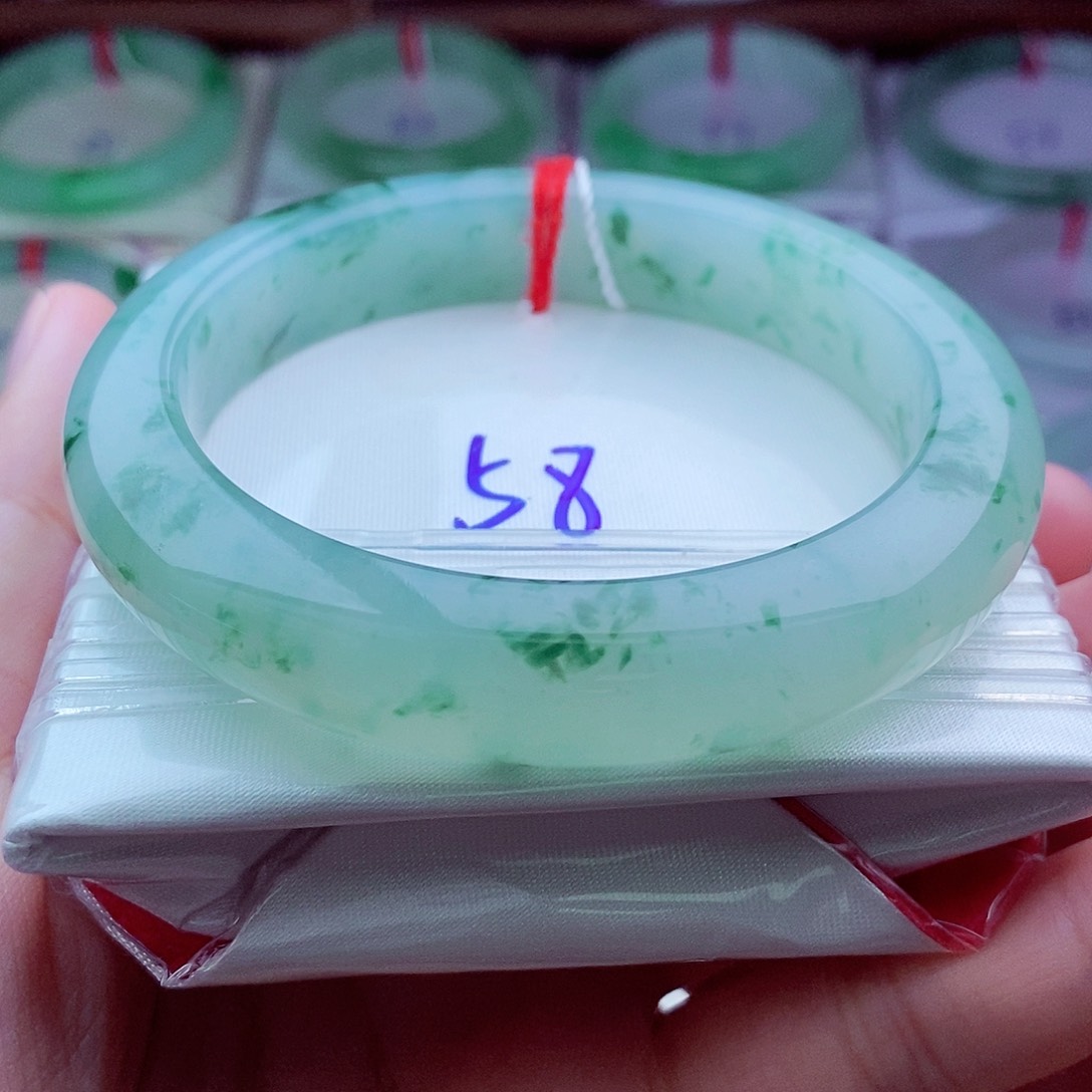 翡翠未镶嵌手镯0590-58圈口 飘花 灵动飘逸