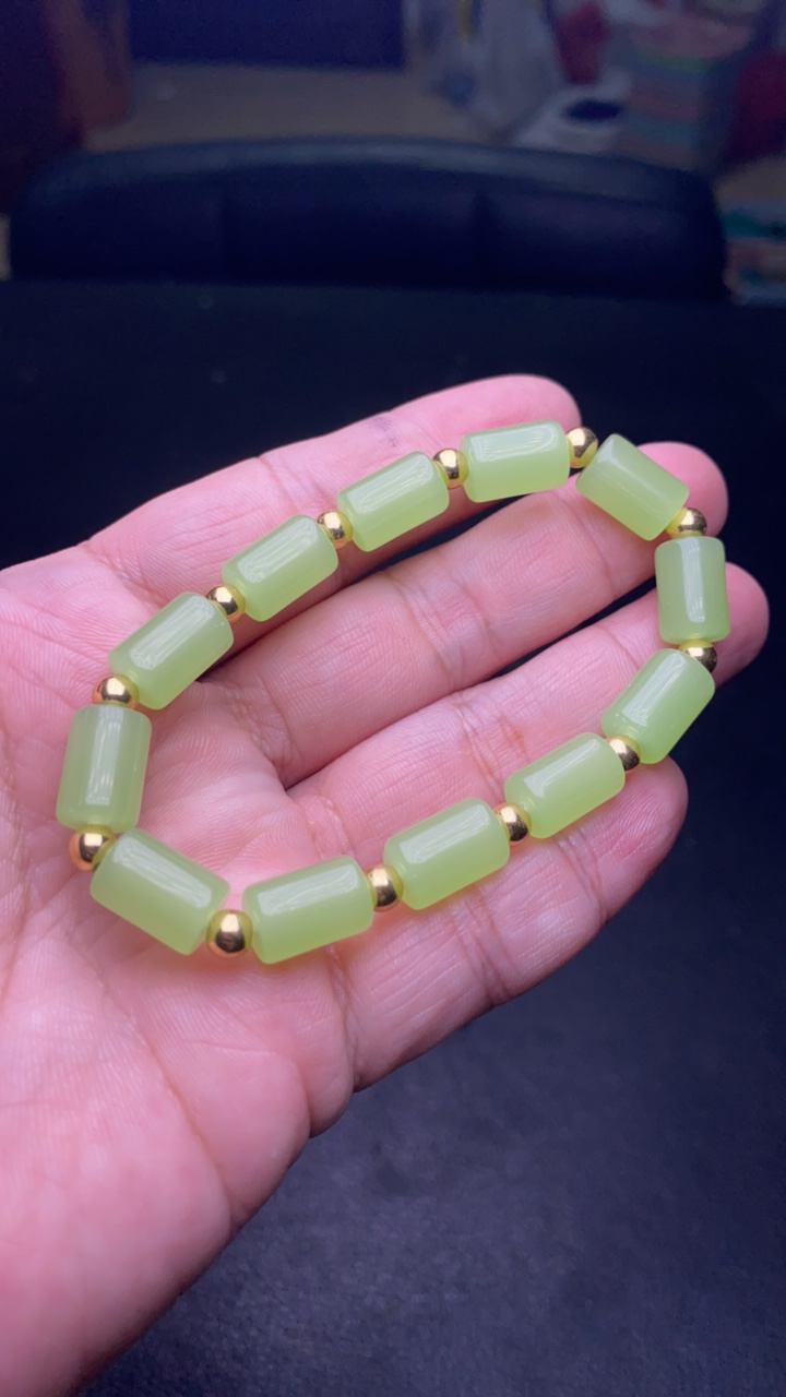 B458 冰透鸭蛋青竹节手串