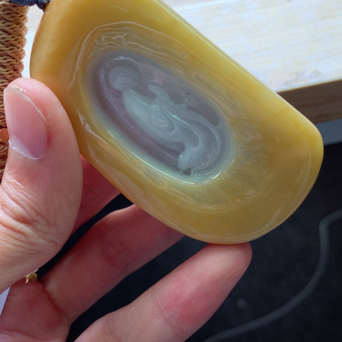 翡翠颈饰未镶嵌吊坠