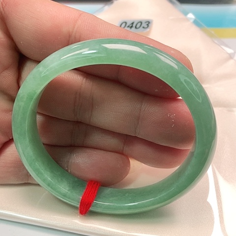 翡翠手镯（贵妃镯）未镶嵌0403号