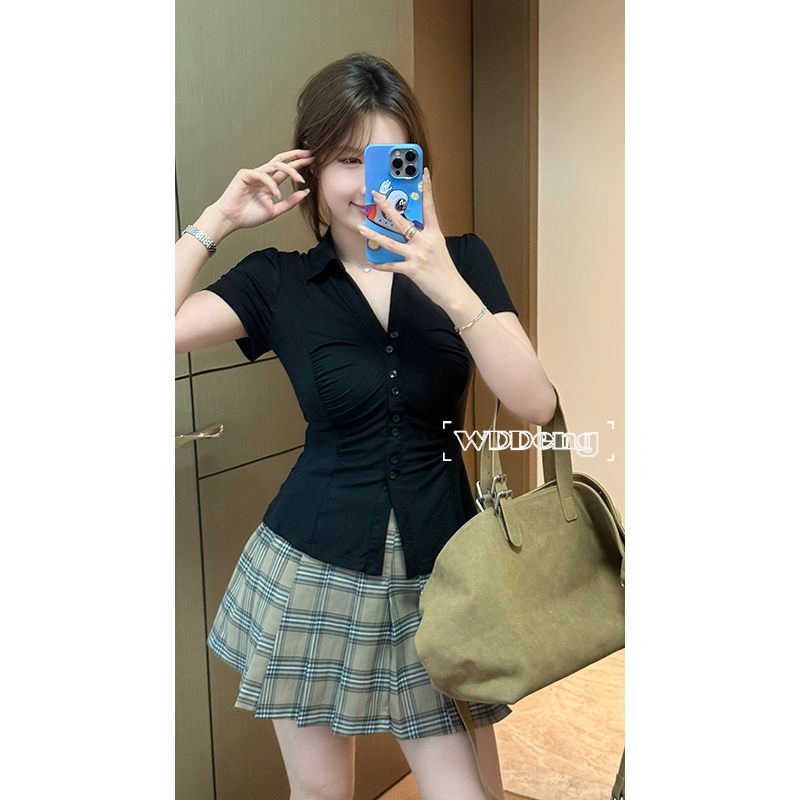 清清款王等等【艺术学姐】夏季V领纯色修身显瘦短袖上衣U225Y07927