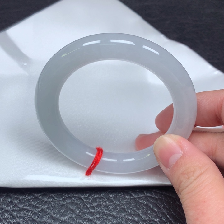 翡翠手镯（圆镯）未镶嵌