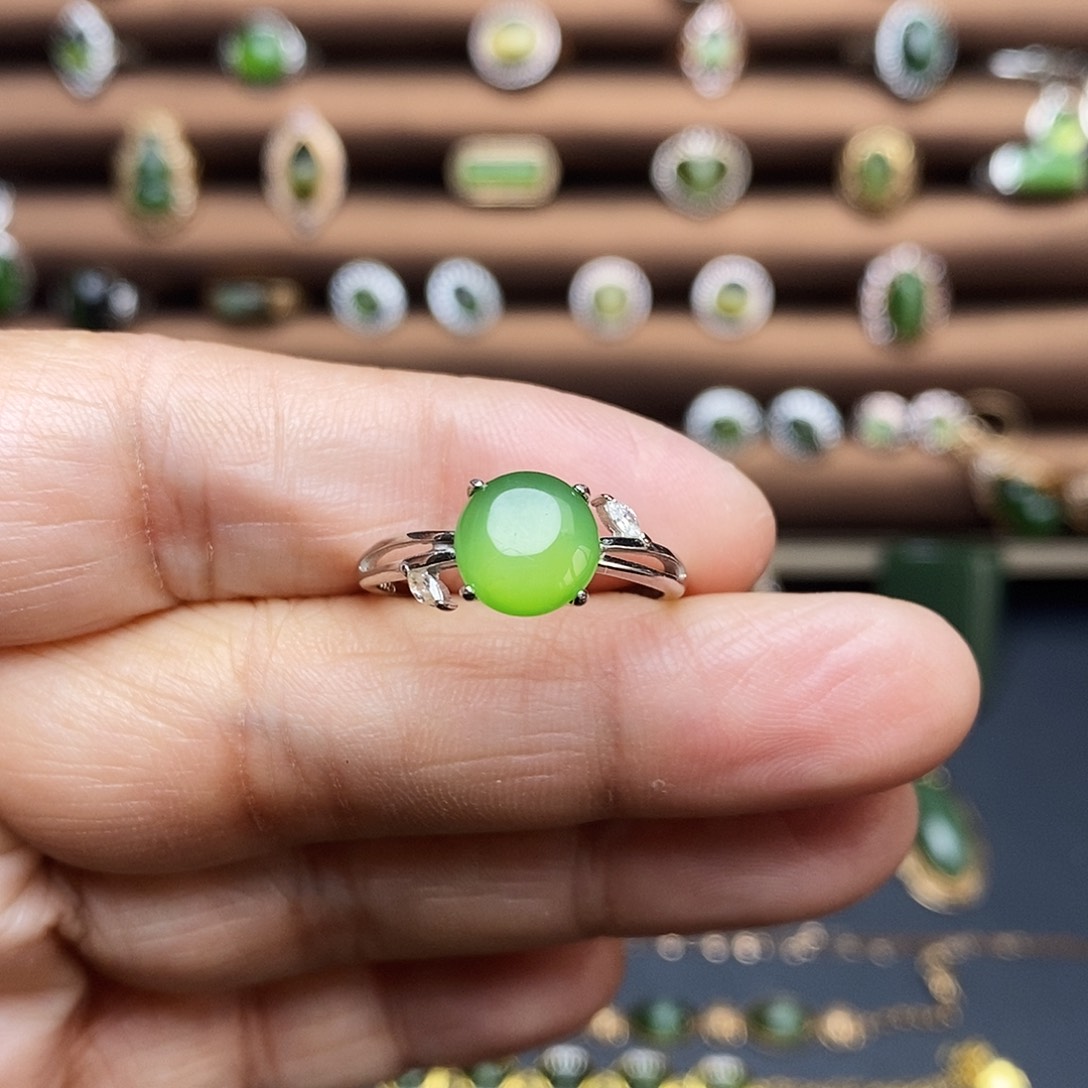 吊坠(不含链)银S925镶嵌和田玉（碧玉）戒指