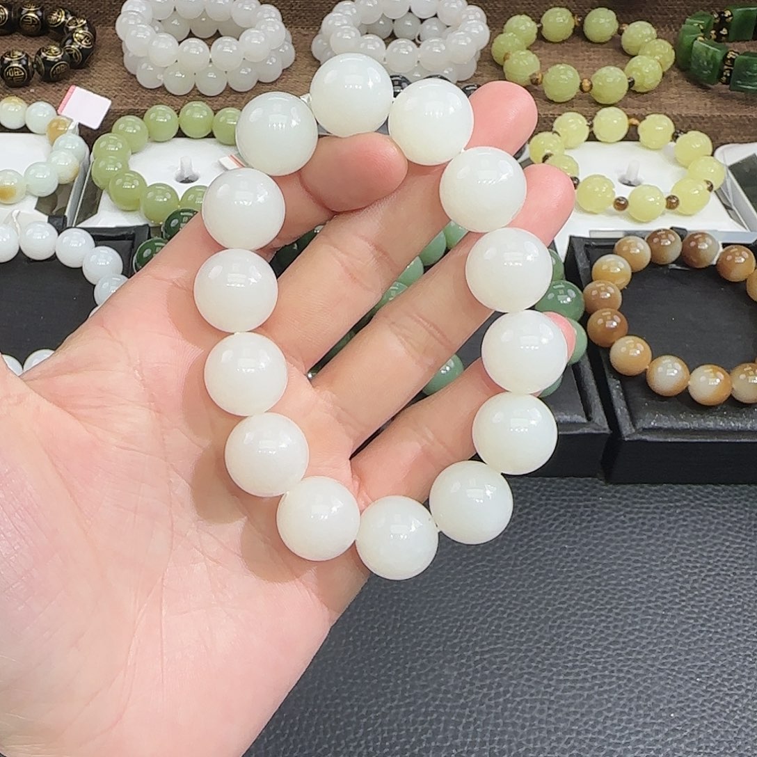 和田玉手链未镶嵌