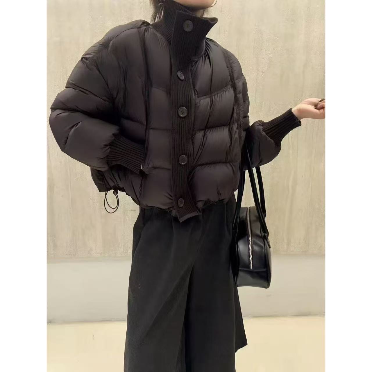 2025年爆款泡芙针织领双拼羽绒服立领时尚款气质网红短款冬季