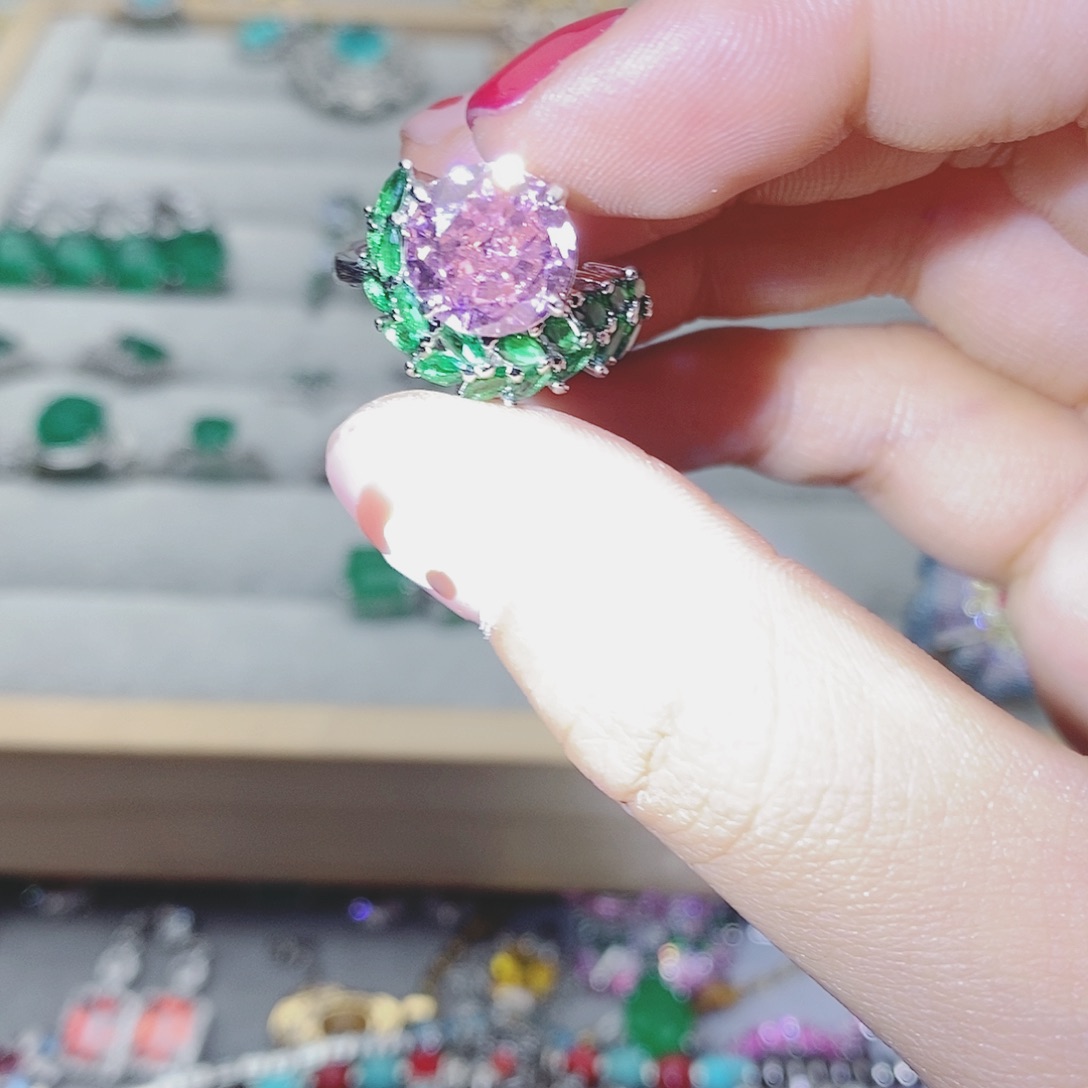 【闪购商品】托帕石耳饰银S925镶嵌