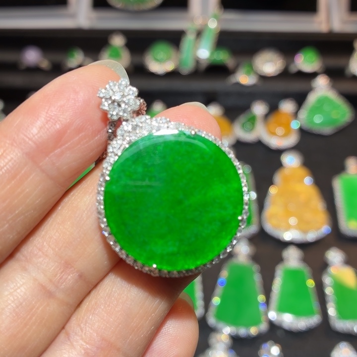 翡翠18K金镶嵌吊坠(不含链)翡翠