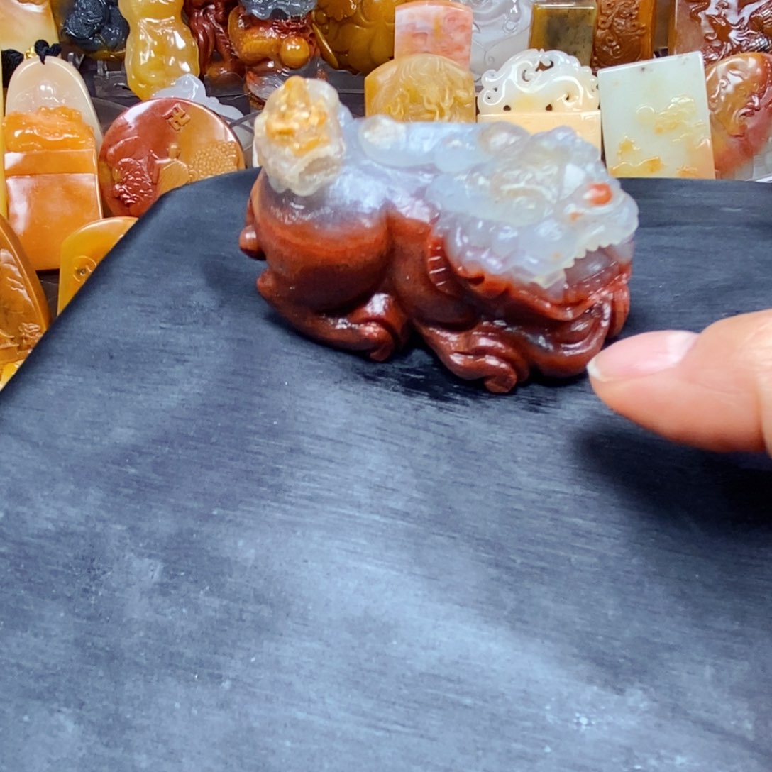 石英质玉（黄龙玉）颈饰未镶嵌