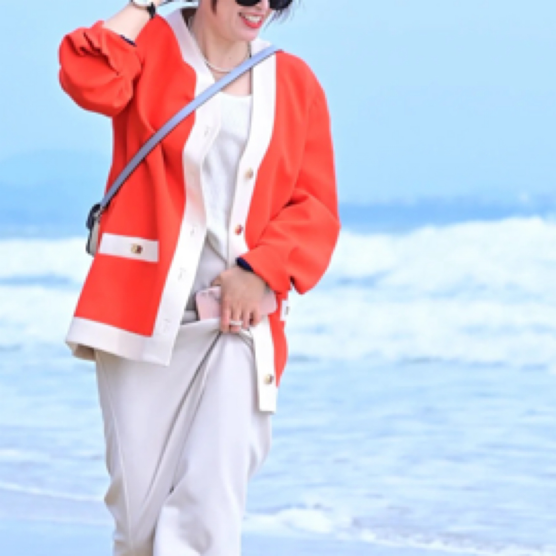 全新未使用 GUCCI/古驰 金色纽扣V领针织衫 橘红色/38码/D00729