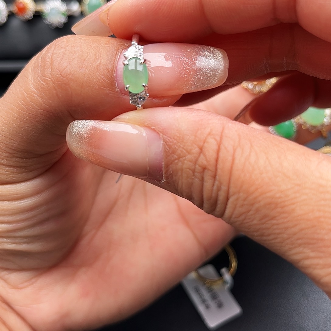 翡翠戒指银S925镶嵌缅甸天然A货翡翠女戒指