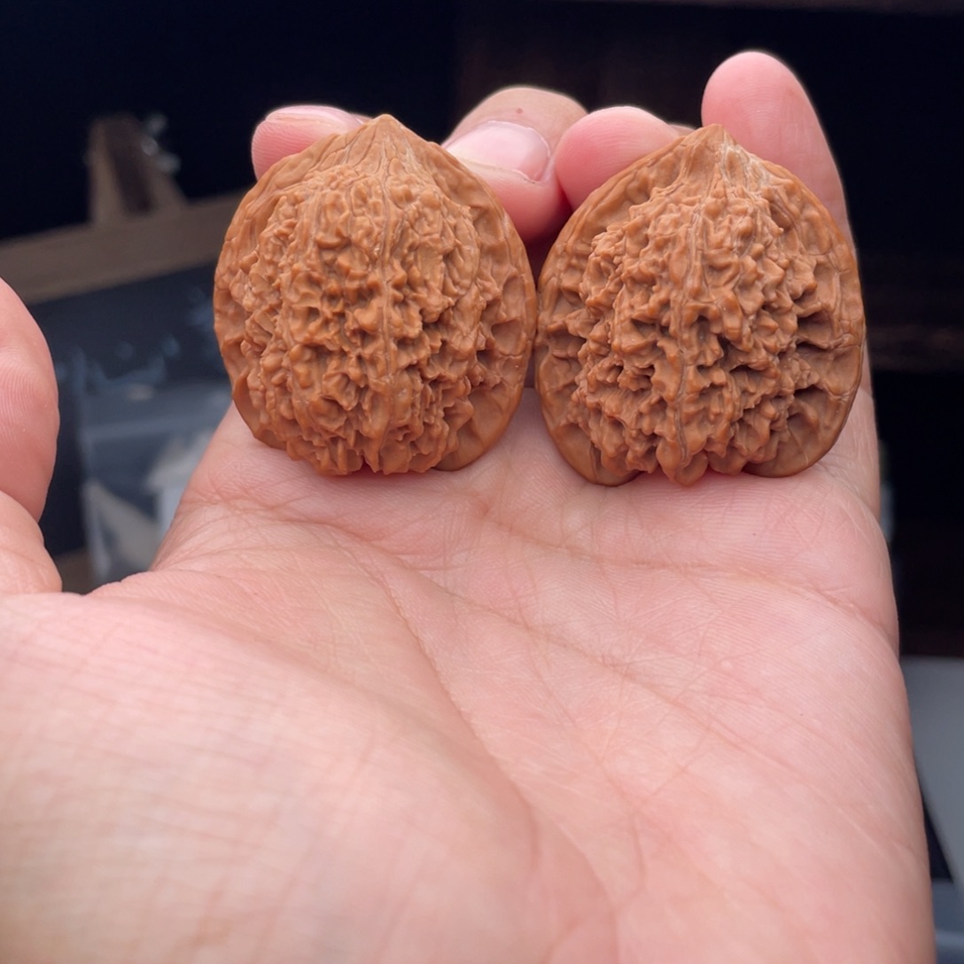 吊坠桃核满天星一对