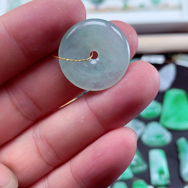 翡翠吊坠(不含链)未镶嵌15