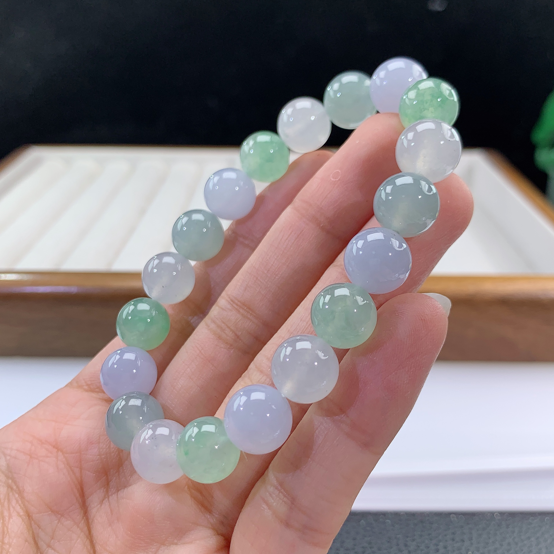 4.2-12-缅甸天然翡翠A货 女款马卡龙手串尺寸:10mm 19颗粒