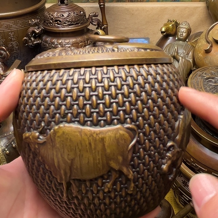 精美铜器批发档口