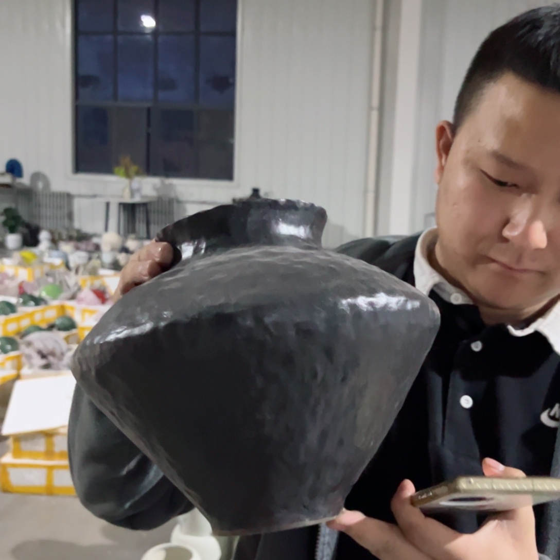 陶瓷我们都在努力着改变着我们