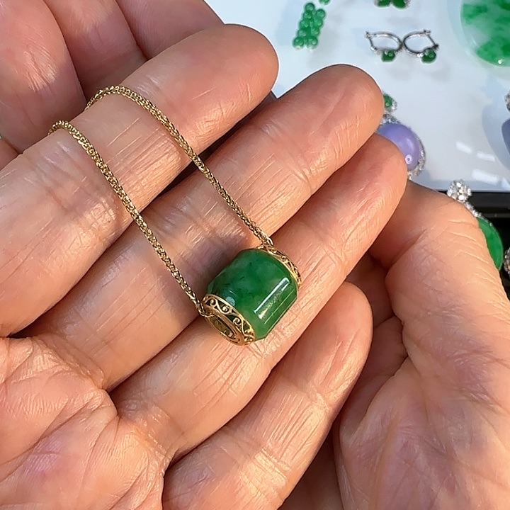 翡翠颈饰18K金镶嵌路路通