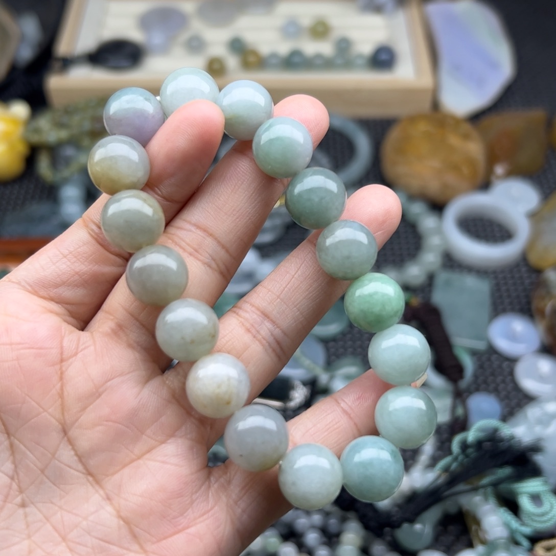 颈饰未镶嵌翡翠手串