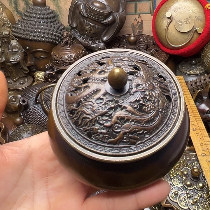 铜器摆件老王直播间
