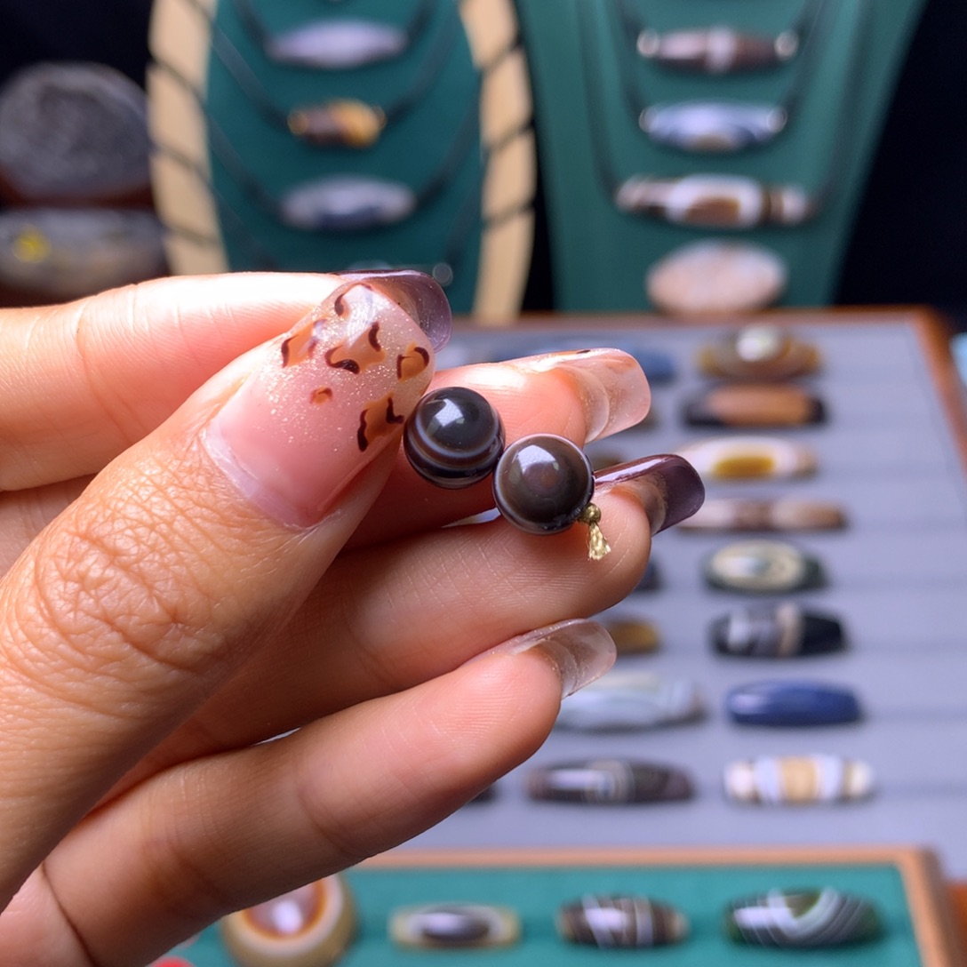 未镶嵌颈饰玛瑙/玉髓半****晴