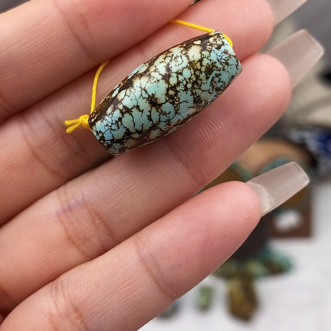 绿松石未镶嵌原矿