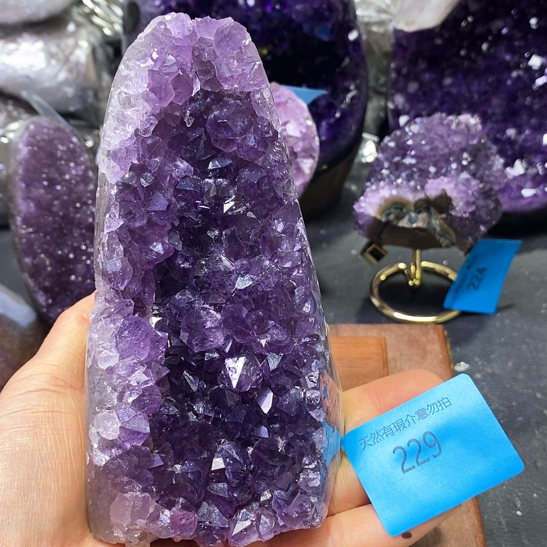 水晶大型摆件（非配饰）未镶嵌