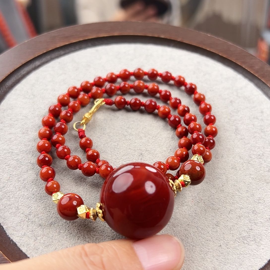 南红玛瑙手串未镶嵌