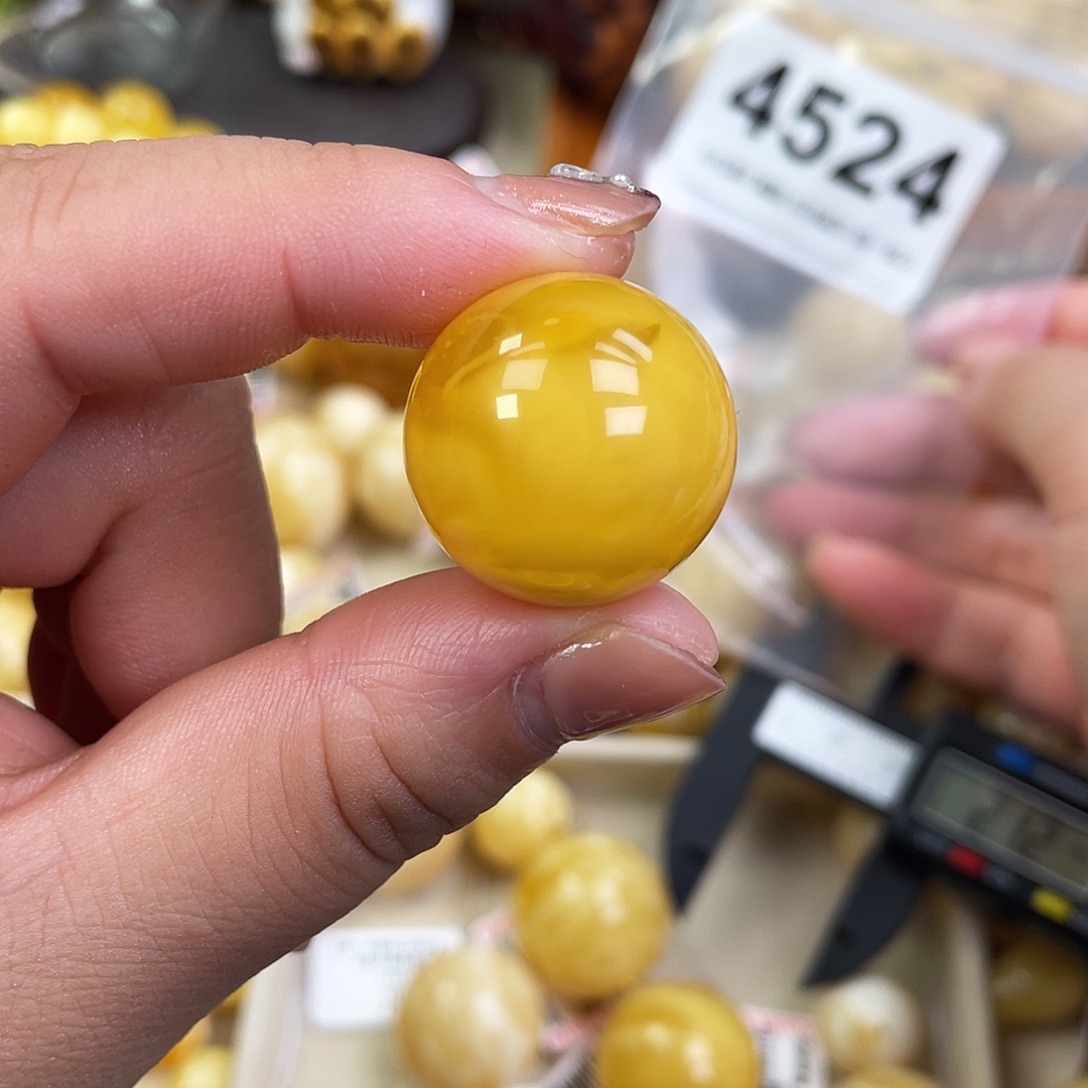 蜜蜡未镶嵌珠宝奇石粉22.1