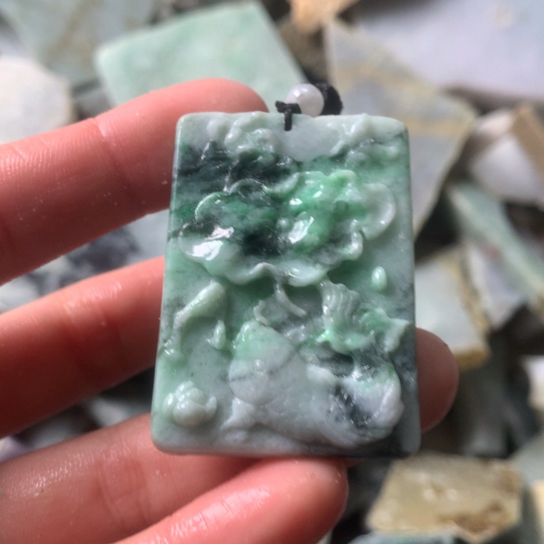 翡翠颈饰未镶嵌缅甸翡翠