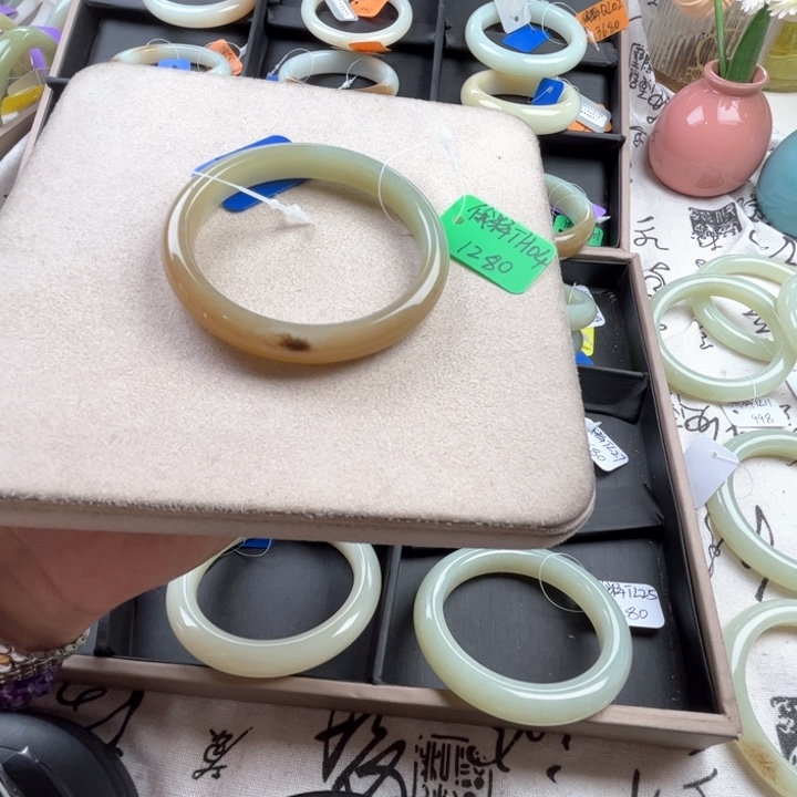 未镶嵌手镯和田玉玲珑美镯53.4