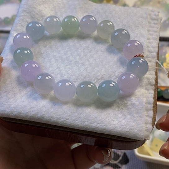 定制翡翠未镶嵌翡翠.