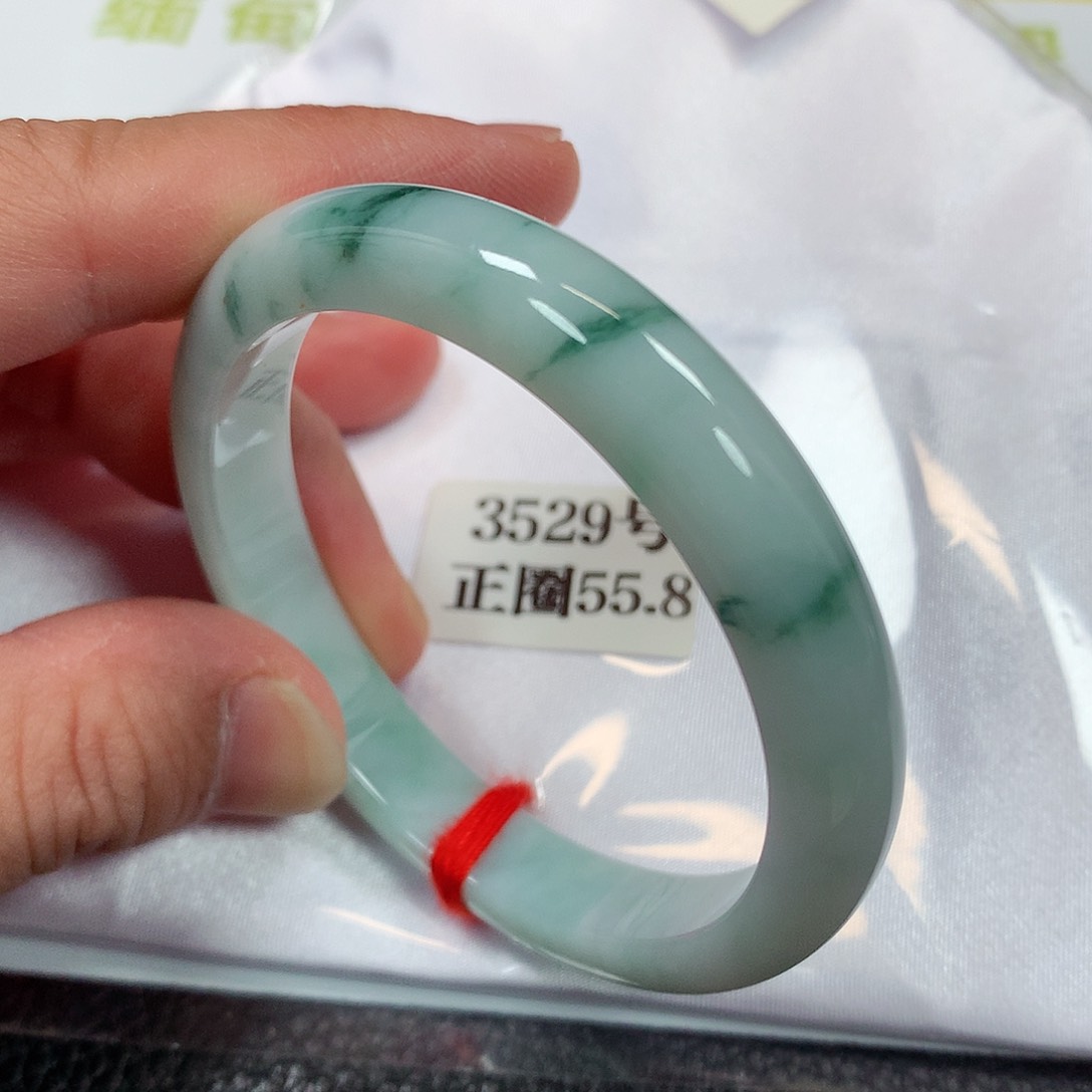 【闪购商品】未镶嵌手镯翡翠3529号