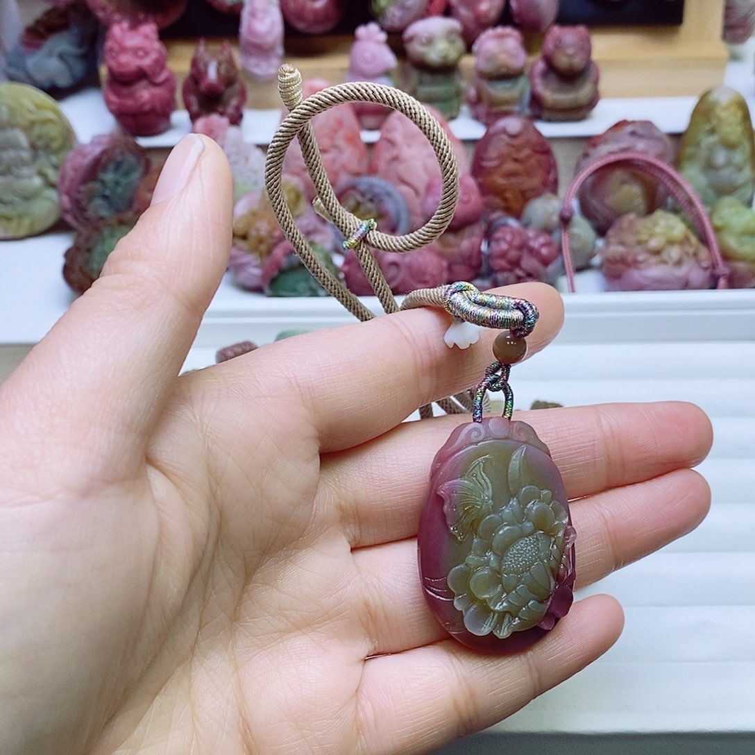 玛瑙/玉髓盐源手链吊坠未镶嵌