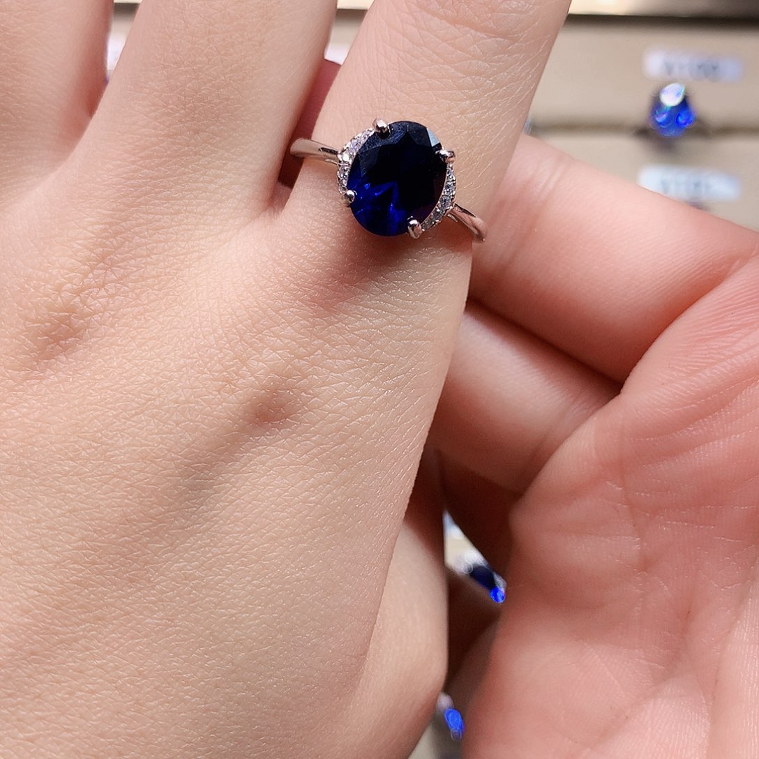 银S925镶嵌蓝宝石戒指