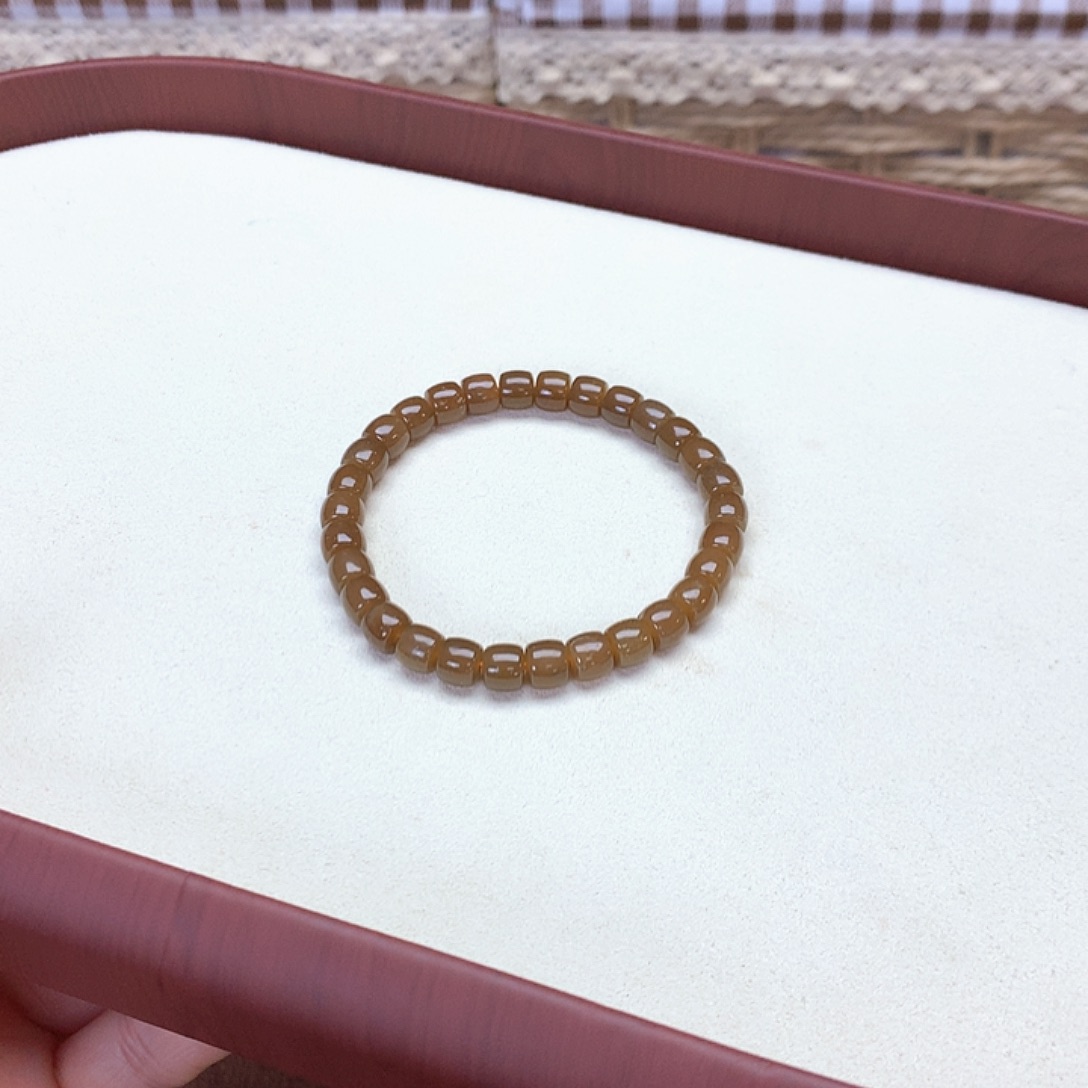 未镶嵌和田玉（糖玉）手链手链