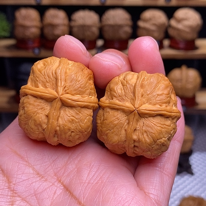 文玩核桃吊坠战斧四棱13