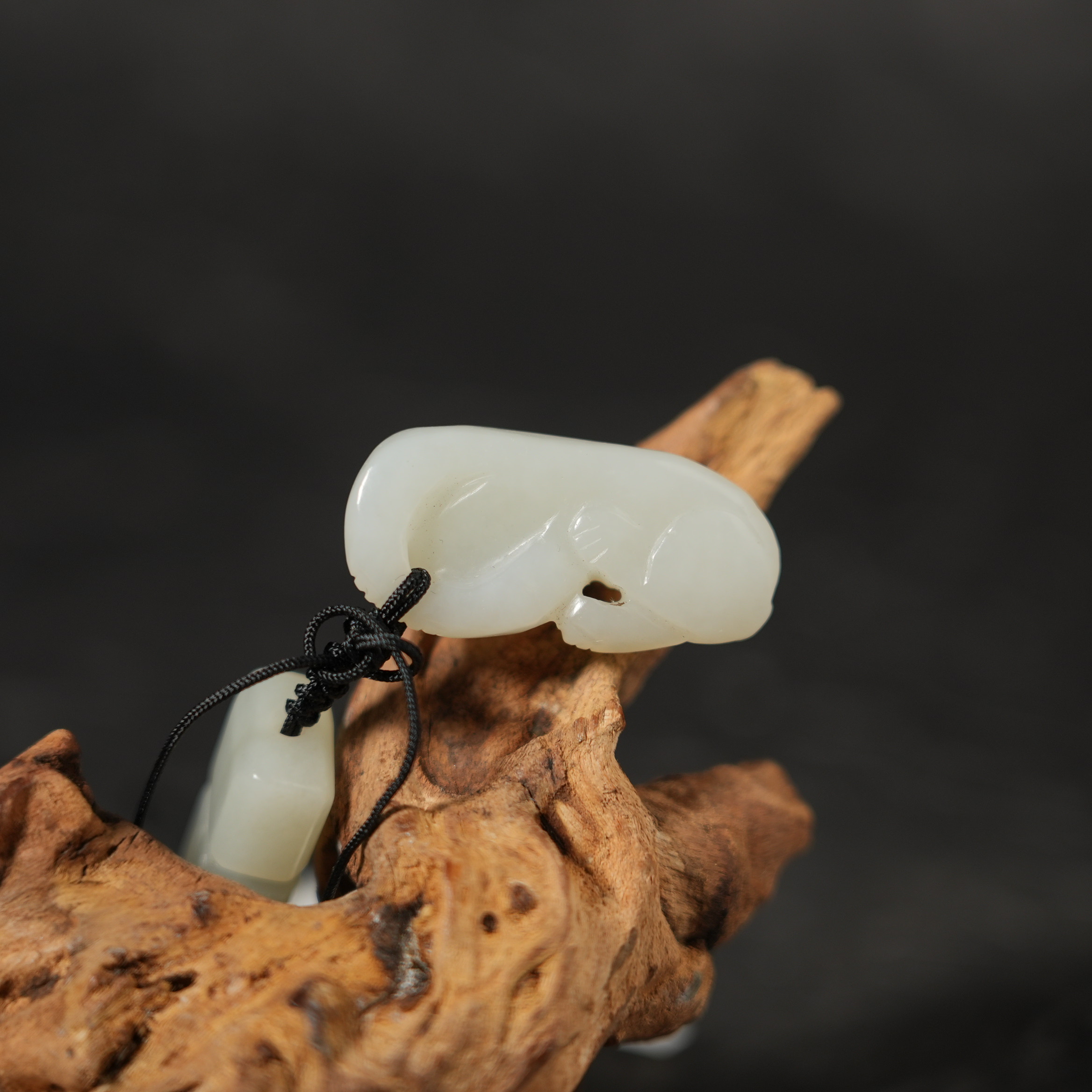 14JJ40  清  和田玉组佩