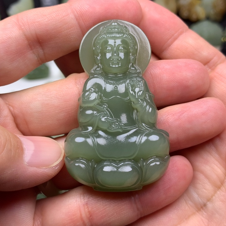 松***哥和田玉未镶嵌颈饰