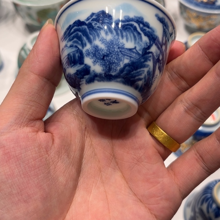 景德镇陶瓷杯子的